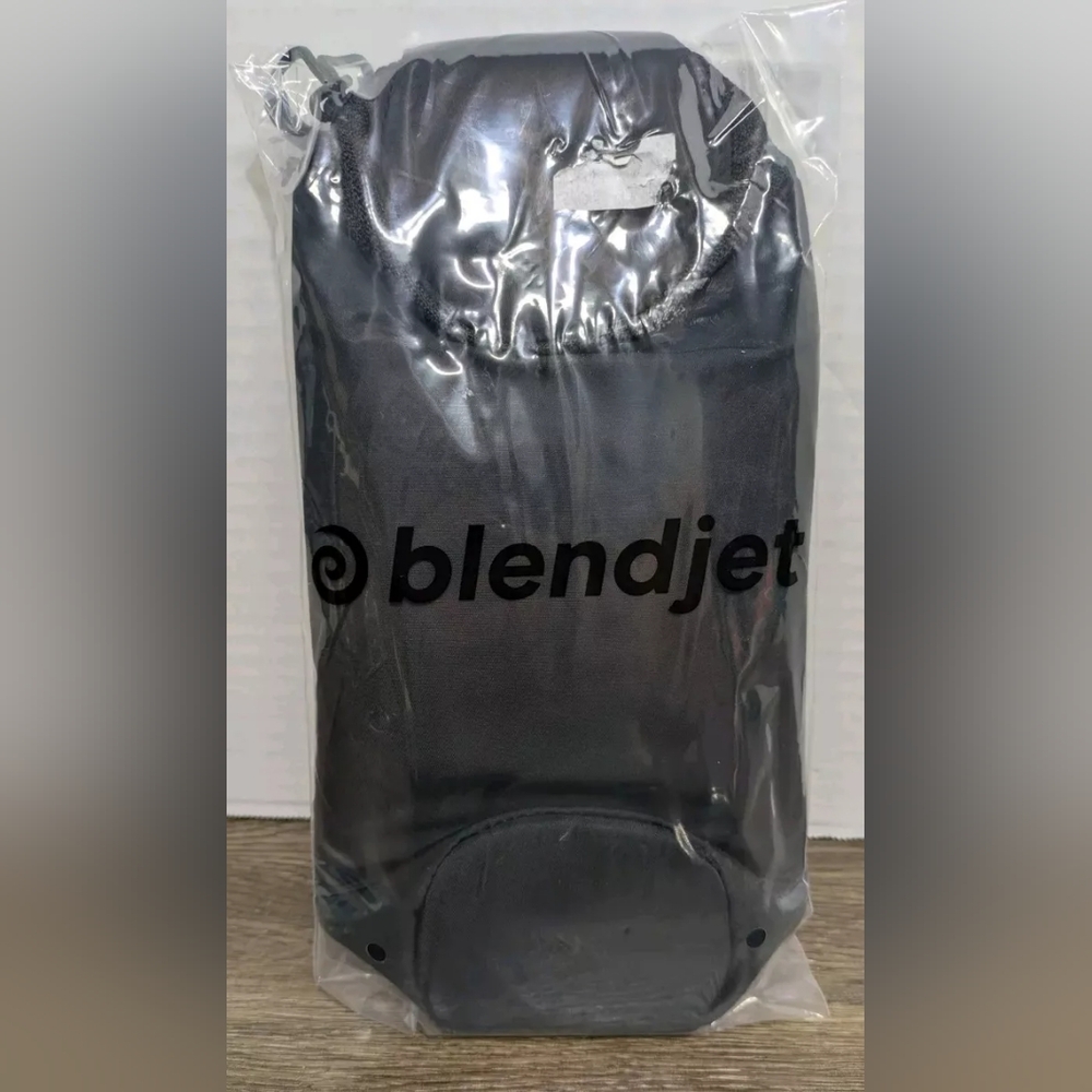 blendjet black bag
